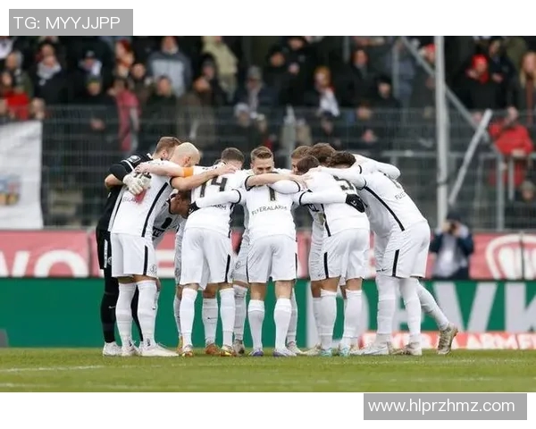 沙尔克04客场遭遇惨败，遭遇两连败危机加剧