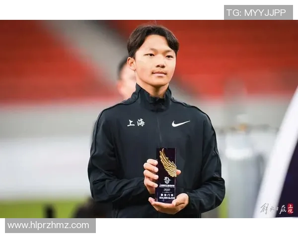 赫塔费勇夺“明日之星杯”冠军,技术与决胜能力尽显无遗 赫塔费勇夺“明日之星杯”冠军,技术与决胜能力尽显无遗